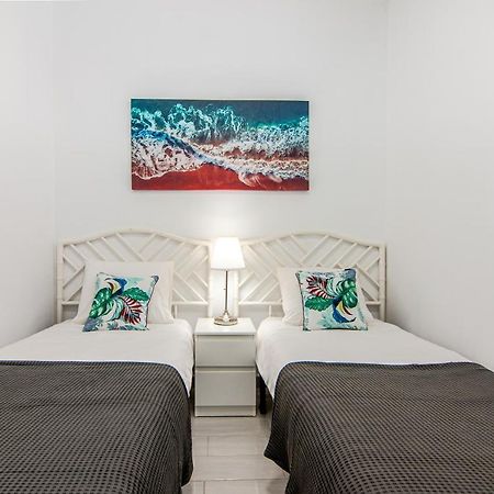 Central 2 Bedroom Apartment Playa De Las Americas Екстериор снимка