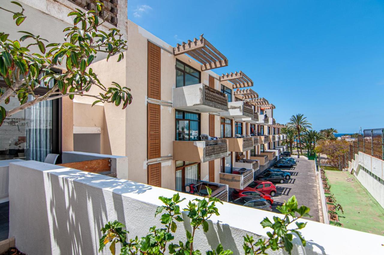 Central 2 Bedroom Apartment Playa De Las Americas Екстериор снимка